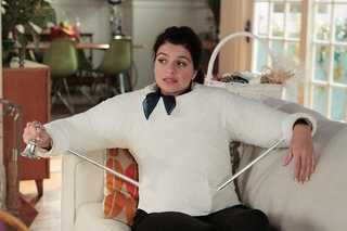 Illustration for article titled Happy Endings Is the Best Sitcom on TV and No One Is Watching It